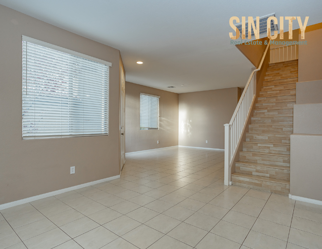 Building Photo - Luxurious 4 Bed, 3 Bath Home in Henderson,...