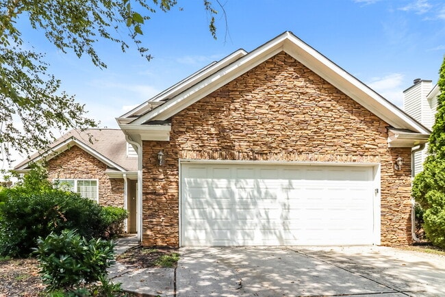 Building Photo - 4550 Black Hills Dr NW