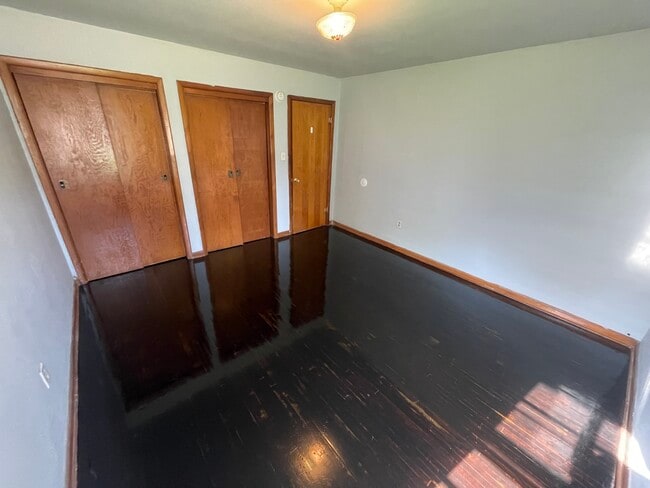 Building Photo - 100 N Lane St