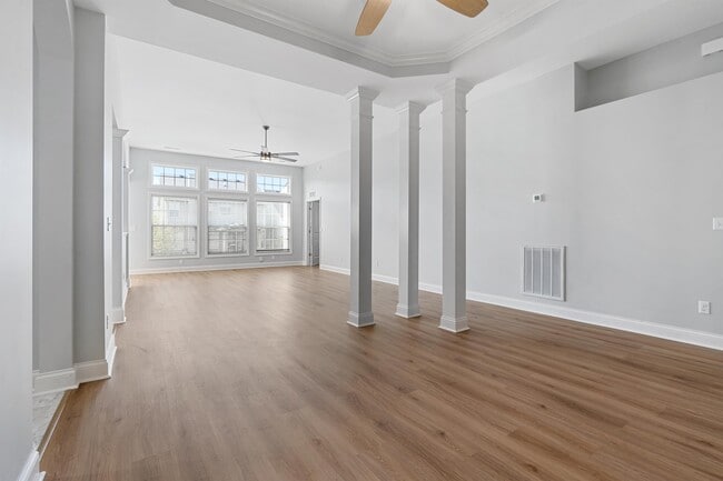 Building Photo - 657 Cielo Vista Rd