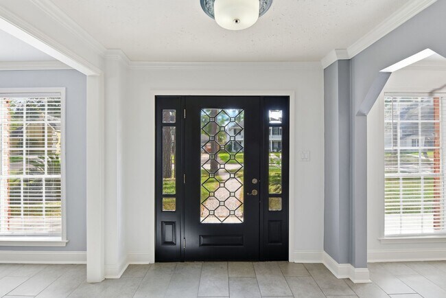 Building Photo - Beautifully Updated 4-Bedroom Home in a Prime Houston Location