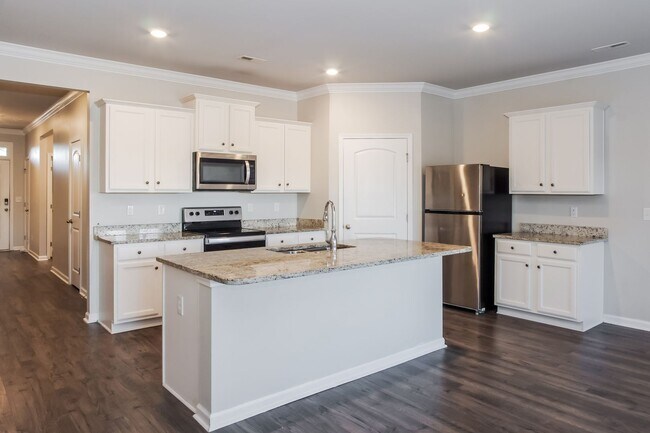 Building Photo - 14170 Lannister Ln