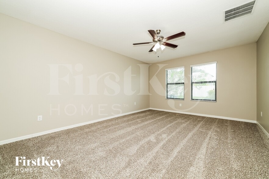 Building Photo - 9632 Sage Creek Dr