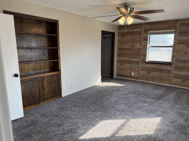 Building Photo - 371 Rs County Rd 2140