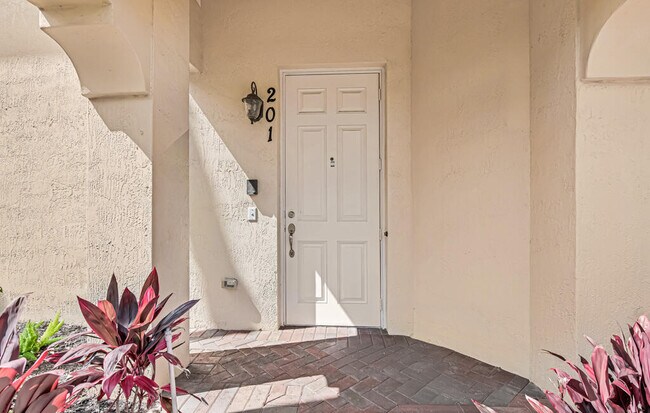 Building Photo - 9778 Bowline Dr