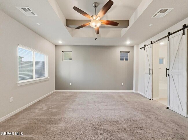 Building Photo - 14616 Tierra Burgos
