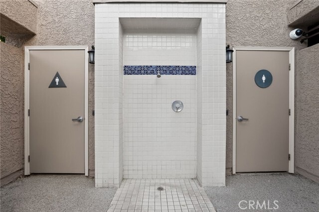 Building Photo - 2381 Archwood Ln