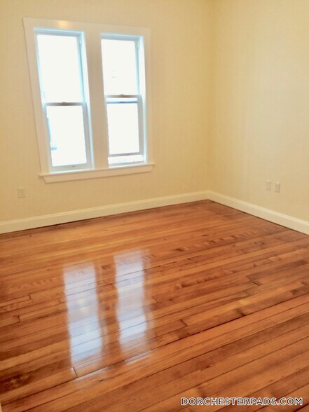 Building Photo - 1085 Dorchester Ave