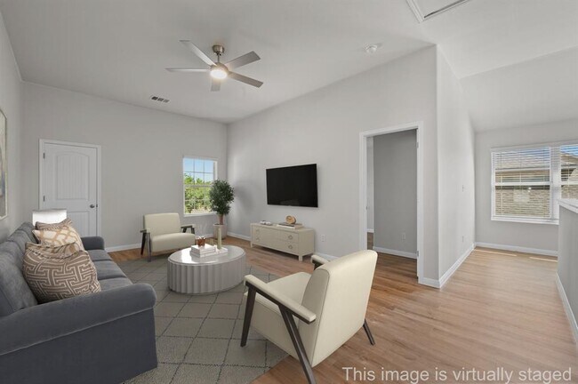 Building Photo - 351 Wincliff Dr