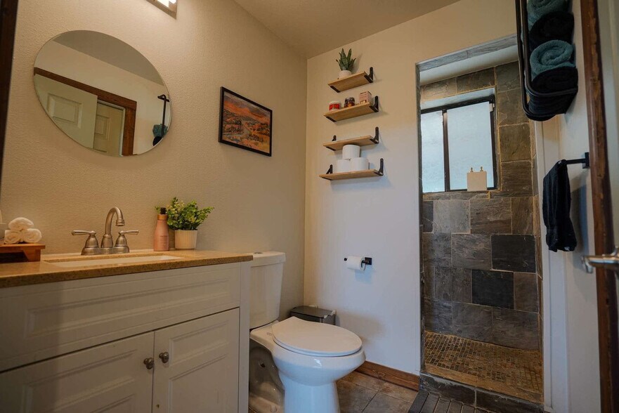 Building Photo - 371 Cloud Top