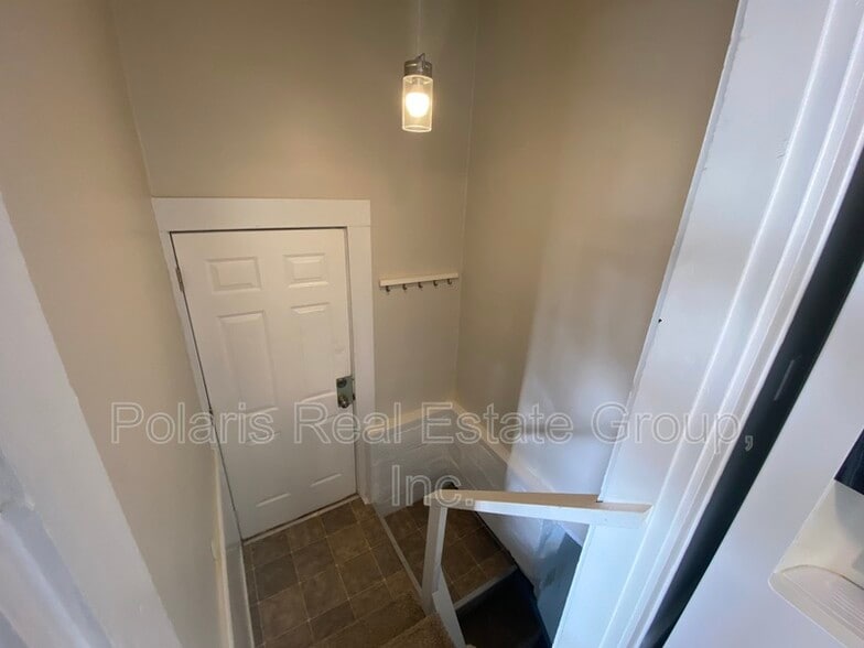 Building Photo - 1102 N Emerson Ave