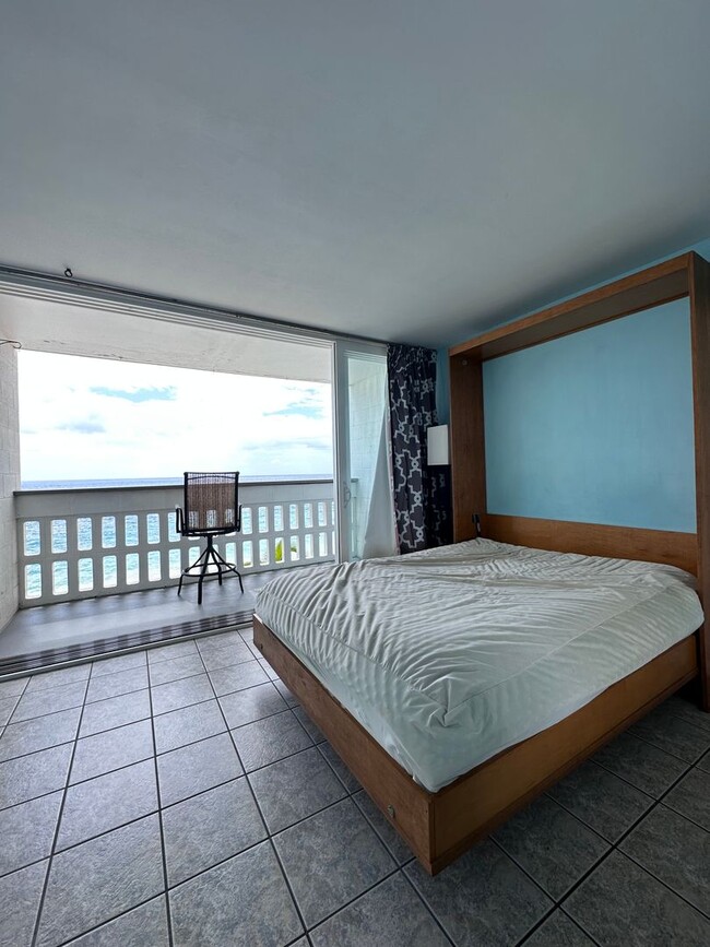 Building Photo - Available 8/15/24 - 1/1/1 Beachfront Unit