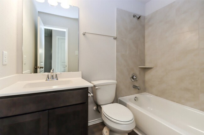 Building Photo - 21310 Shadbush Avenue