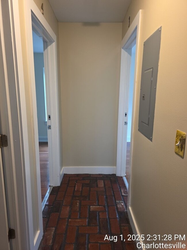 Building Photo - 419 17th St NW