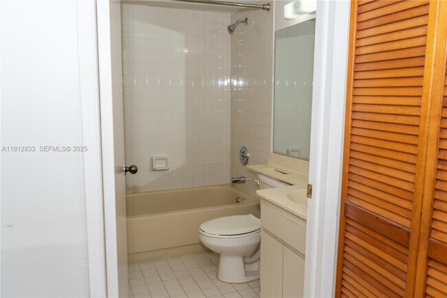 Building Photo - 9140 SW 123rd Ct