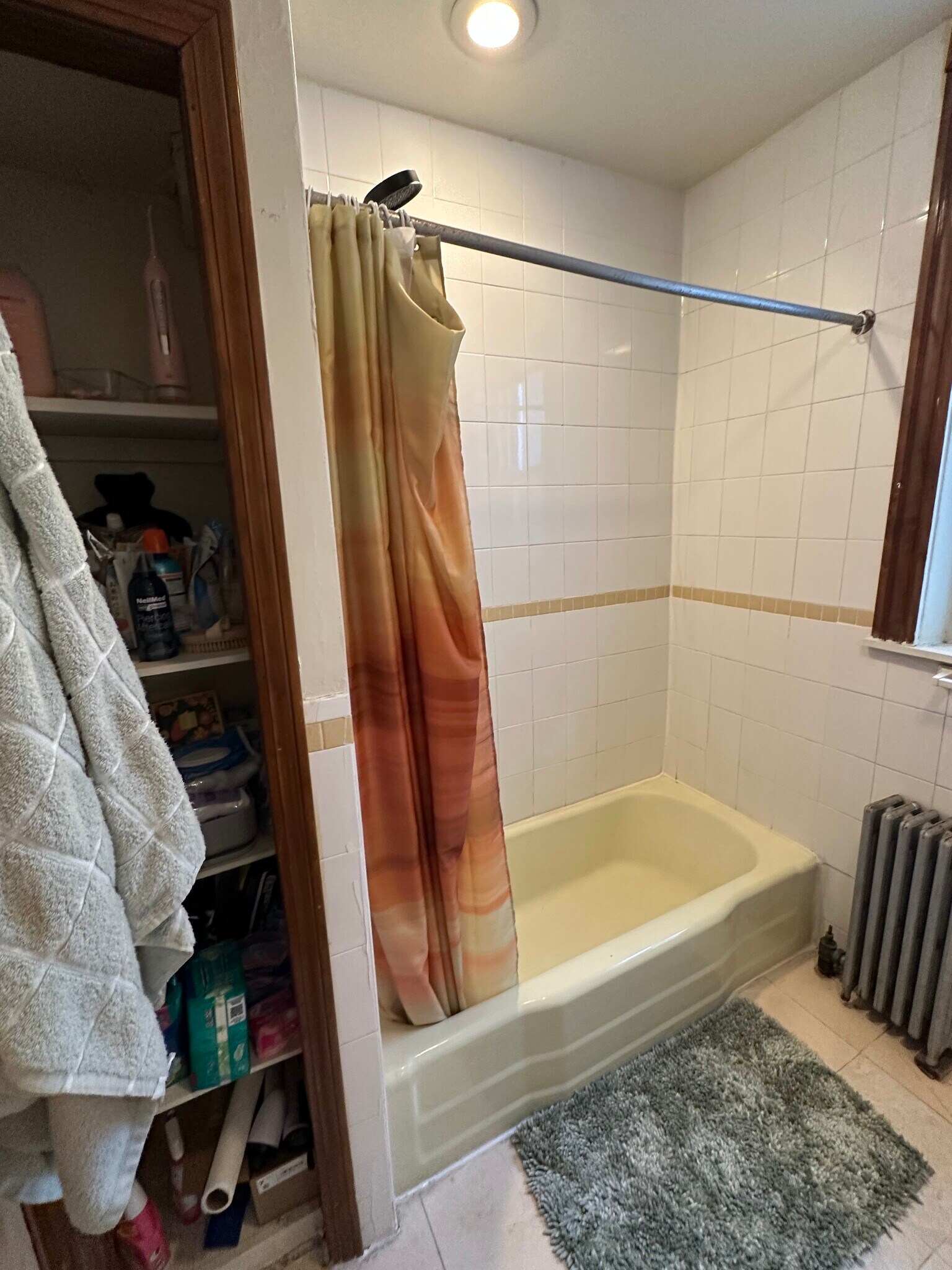 Building Photo - 52 Babcock St