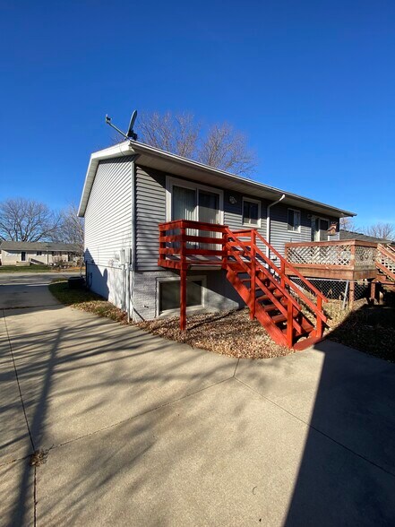 Building Photo - 4302 22nd Ave NW