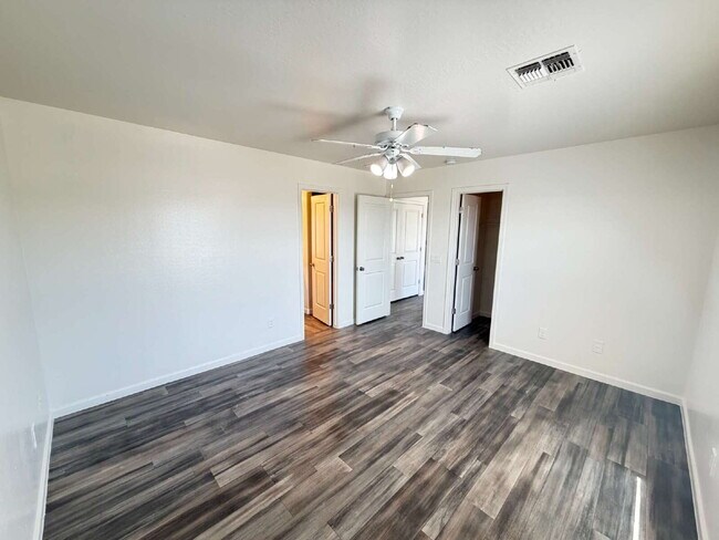Building Photo - Beautiful 4-Bed, 2-Bath Home in Casa Grande!