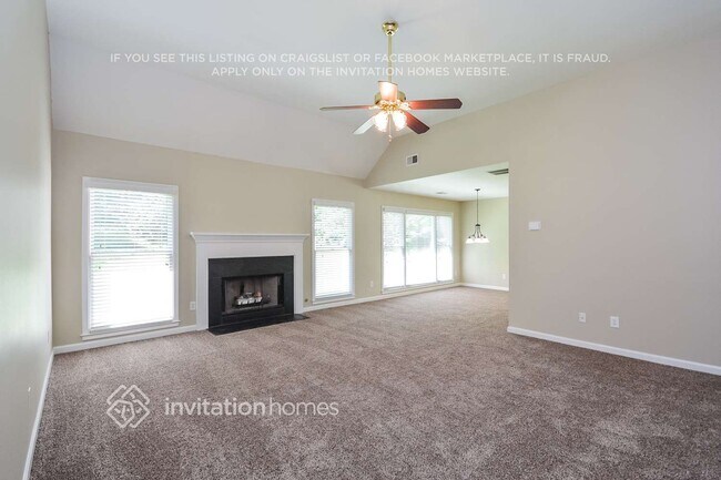 Building Photo - 1840 Country Crest Way