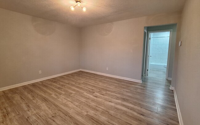 Building Photo - 1327 Credle Rd