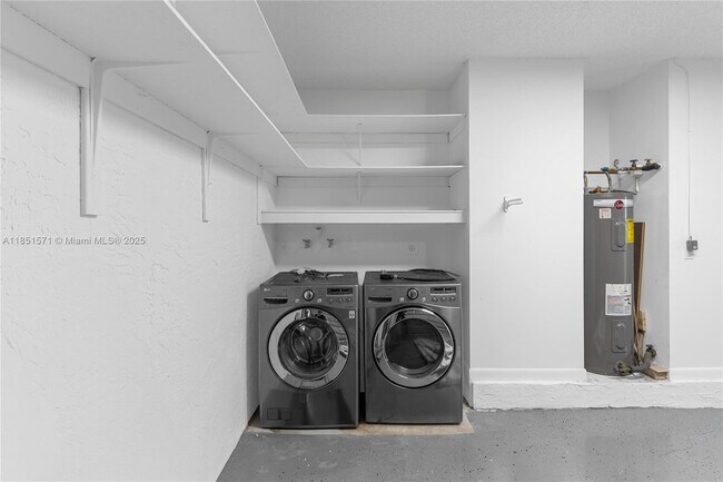 Building Photo - 363 NW 158th Ave