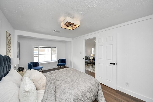 Building Photo - 4215 Eli St