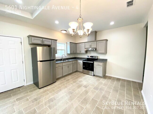 Building Photo - 5601 Nightingale Ave