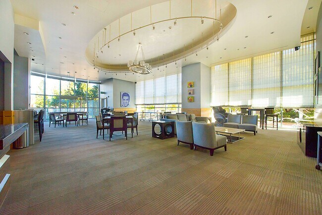 Building Photo - Turnberry Towers East 1507
