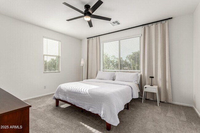 Building Photo - 13244 N 146th Ln