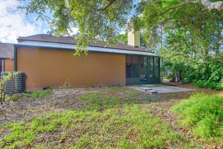 Building Photo - 7511 4th Ave W