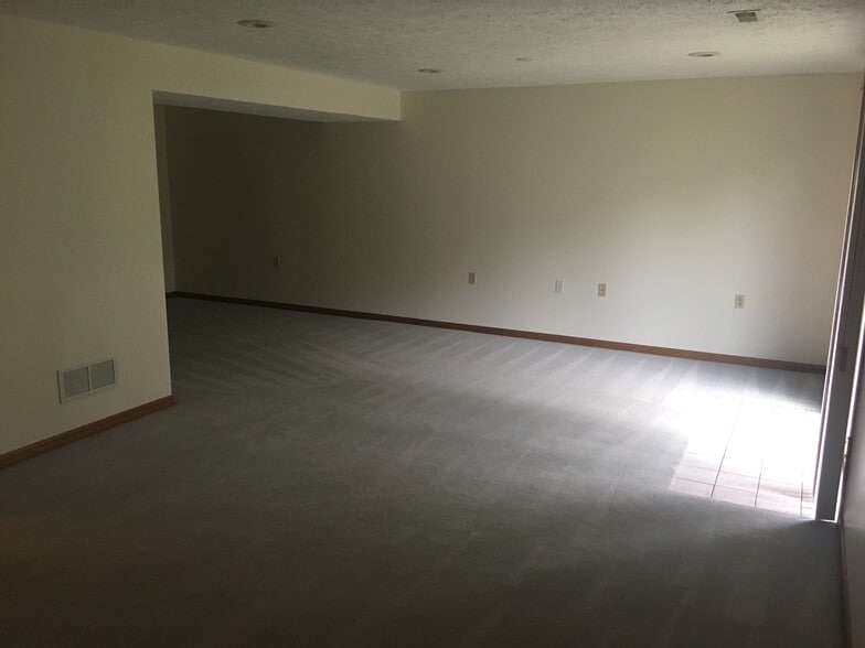 Basement 24x14 - 115 Villa Dr