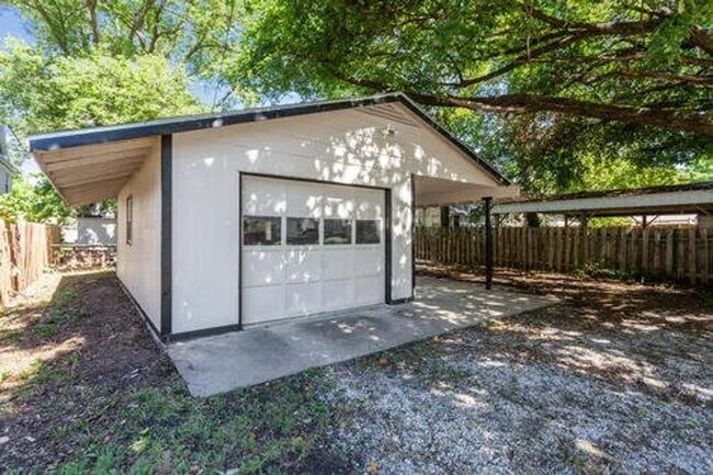 Building Photo - Coming Soon! Beautiful two story home in Winfield that showcases exceptional curb!