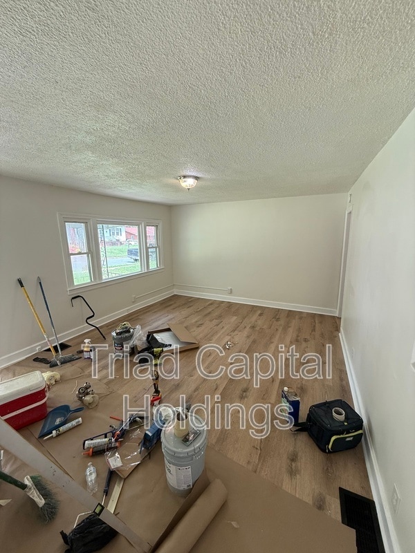 Building Photo - 1701 N Jackson Ave