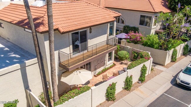 Building Photo - 8841 S 51st St