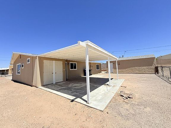 Building Photo - Your dream home
