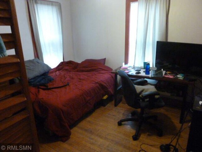 Building Photo - 204 Carroll St