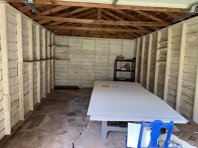 Building Photo - 1505 Ruth Ave