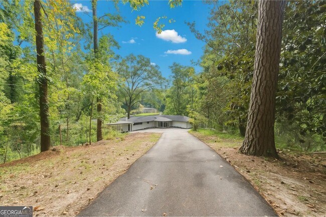 Building Photo - 1568 Niskey Lake Trail SW