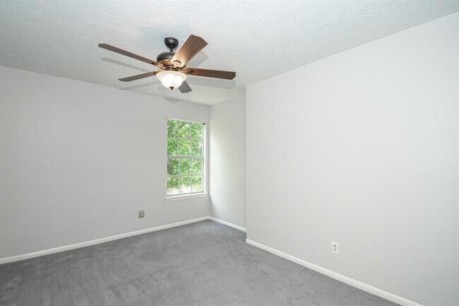 Building Photo - 5414 Forest Timbers Dr