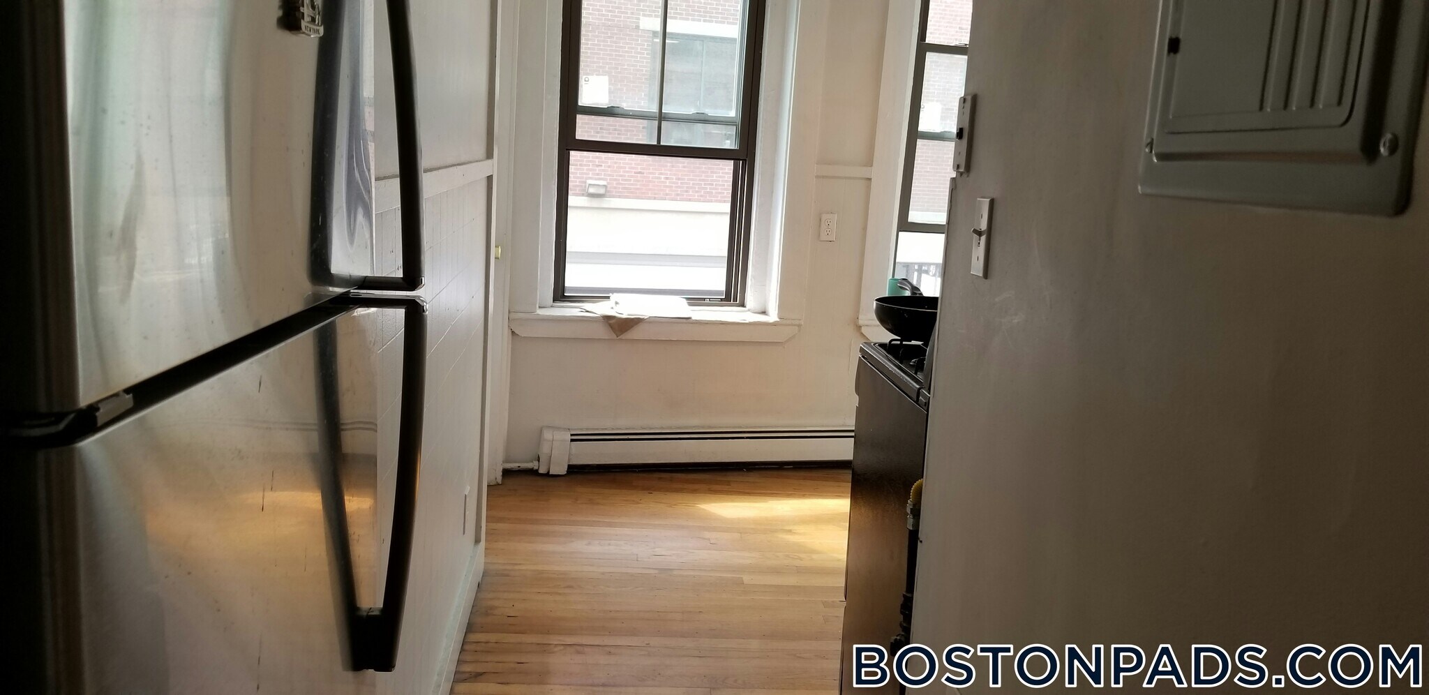 Building Photo - 110 Willow St