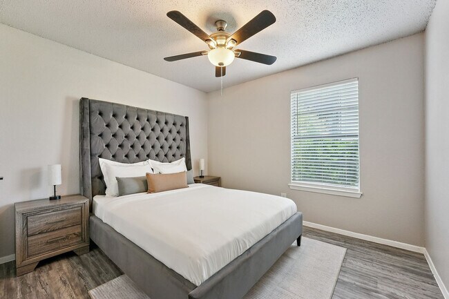 Building Photo - 2553 Thomason Cir