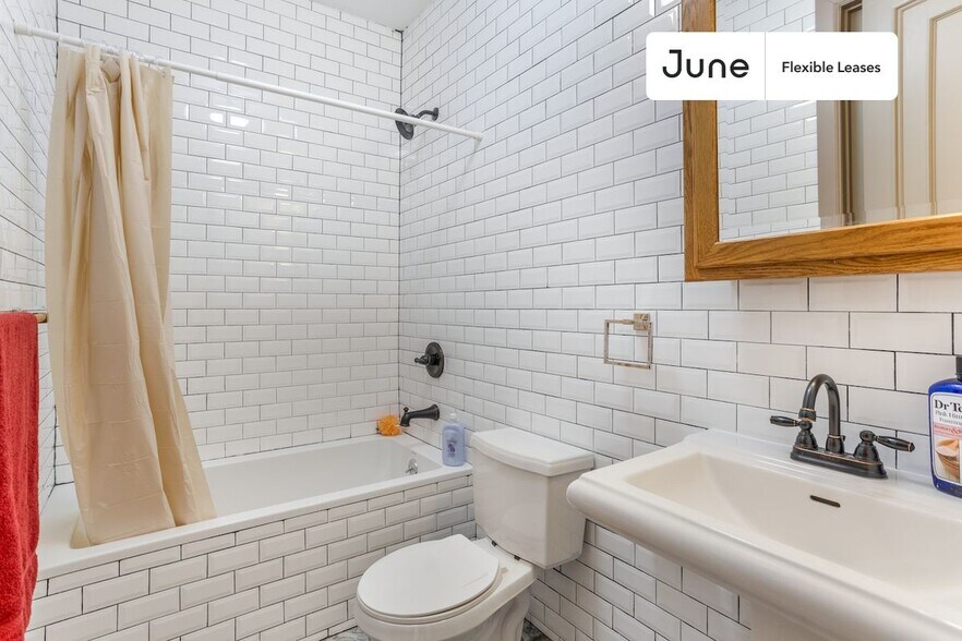 Building Photo - Functional ROOM at The Upper Manhattan House