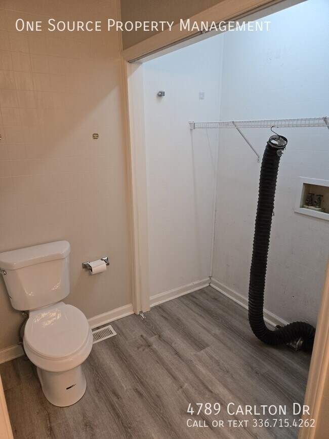 Building Photo - 4789 Carlton Dr