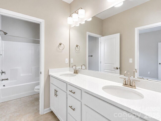 Building Photo - 13204 Chopin Ridge Rd