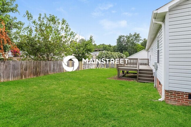 Building Photo - 3 Bedroom Pet-Friendly Home in Thomasville...