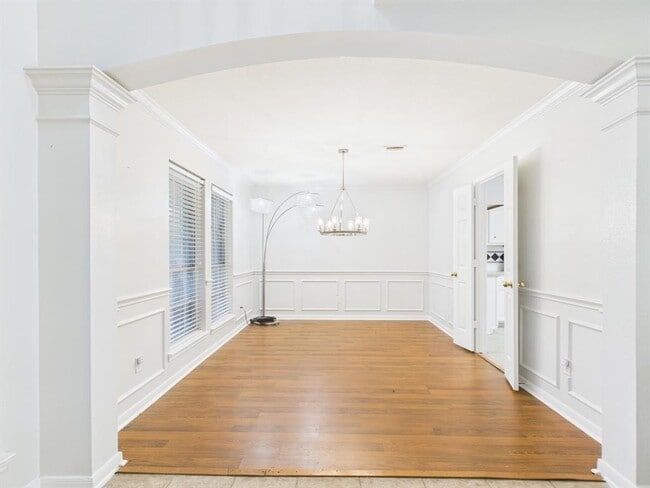 Building Photo - 27116 Monarch Woods Dr