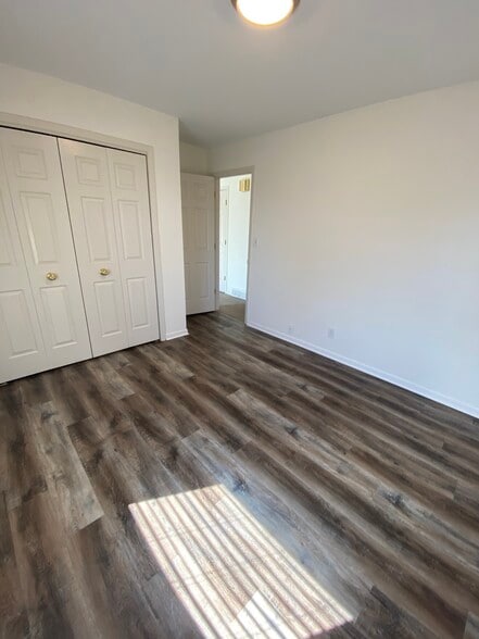Front Bedroom - 11722 Mill Street