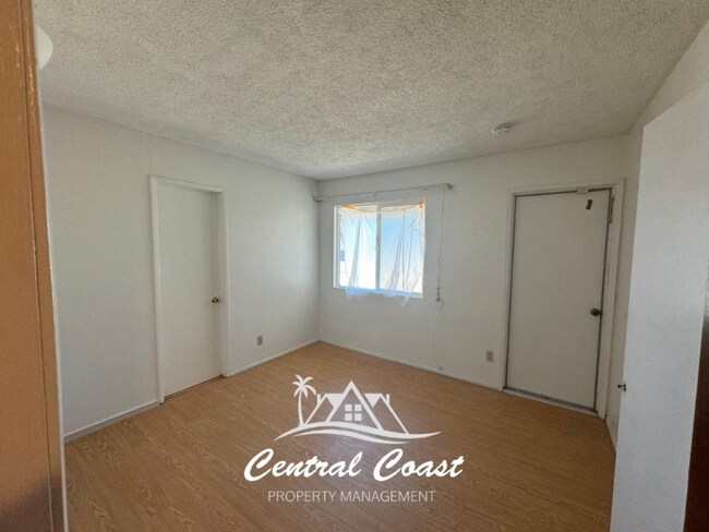 Building Photo - 0 W Camino Colegio