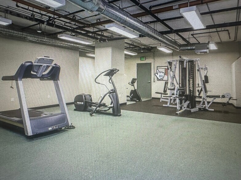 Gym - 125 N Raymond Ave