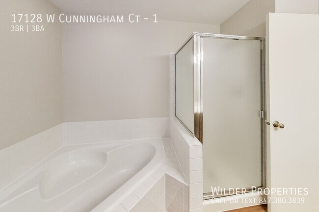 Building Photo - 17128 W Cunningham Ct